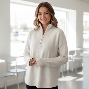 Small Aerie OFFLINE White Knit Top with Thumb Holes